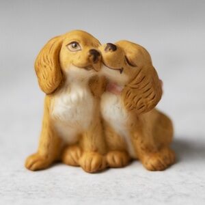 George Good Taiwan vintage bisque porcelain puppy dogs figurine 1.75 inches tall